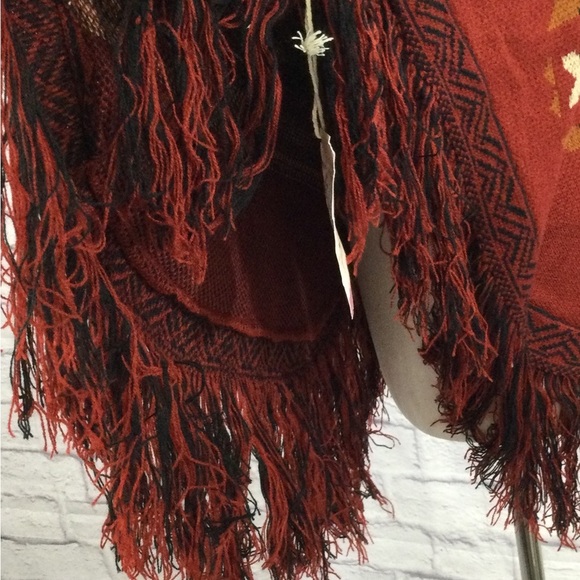 COTTON & RYE WOMEN'S SOUTHWESTERN KNIT FRINGE PONCHO SIZE MEDIUM NWT - Picture 7 of 16
